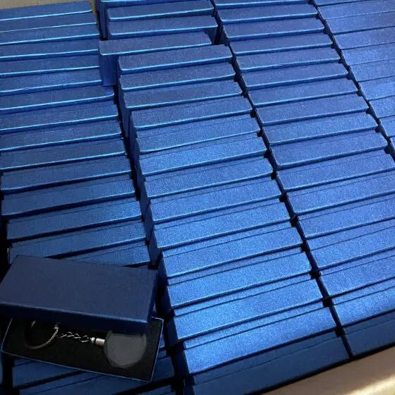 Customized Keychain Lip Gloss Mock-up KeyRing Led Acrylic Mini Keychain Chips Crystal Keyholder Funny Key Ring