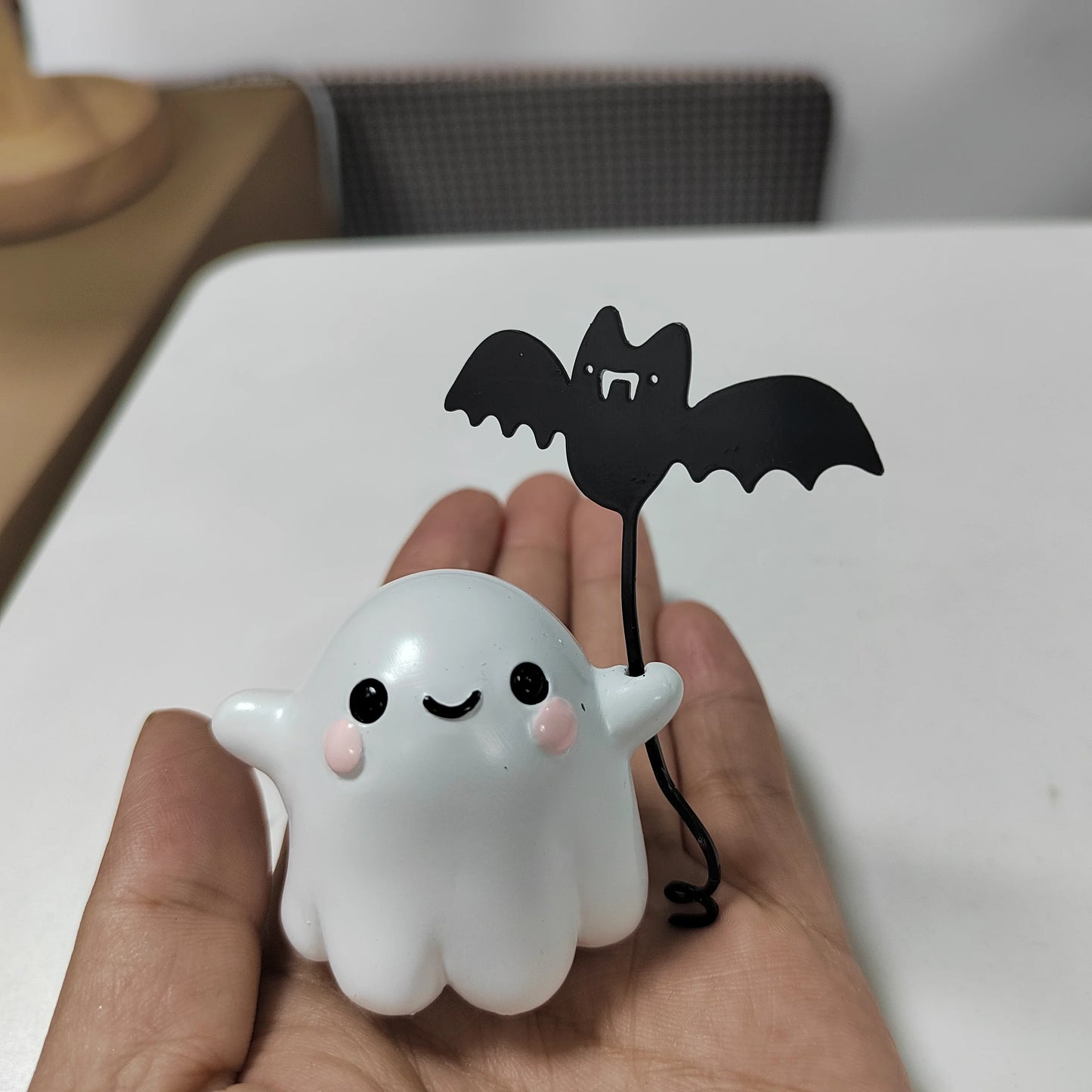 1 Piece Halloween Cute Ghost Bat Ornament Ghost Bat Desktop Party Decoration Small Gift Compact and Adorable Ghost Toy