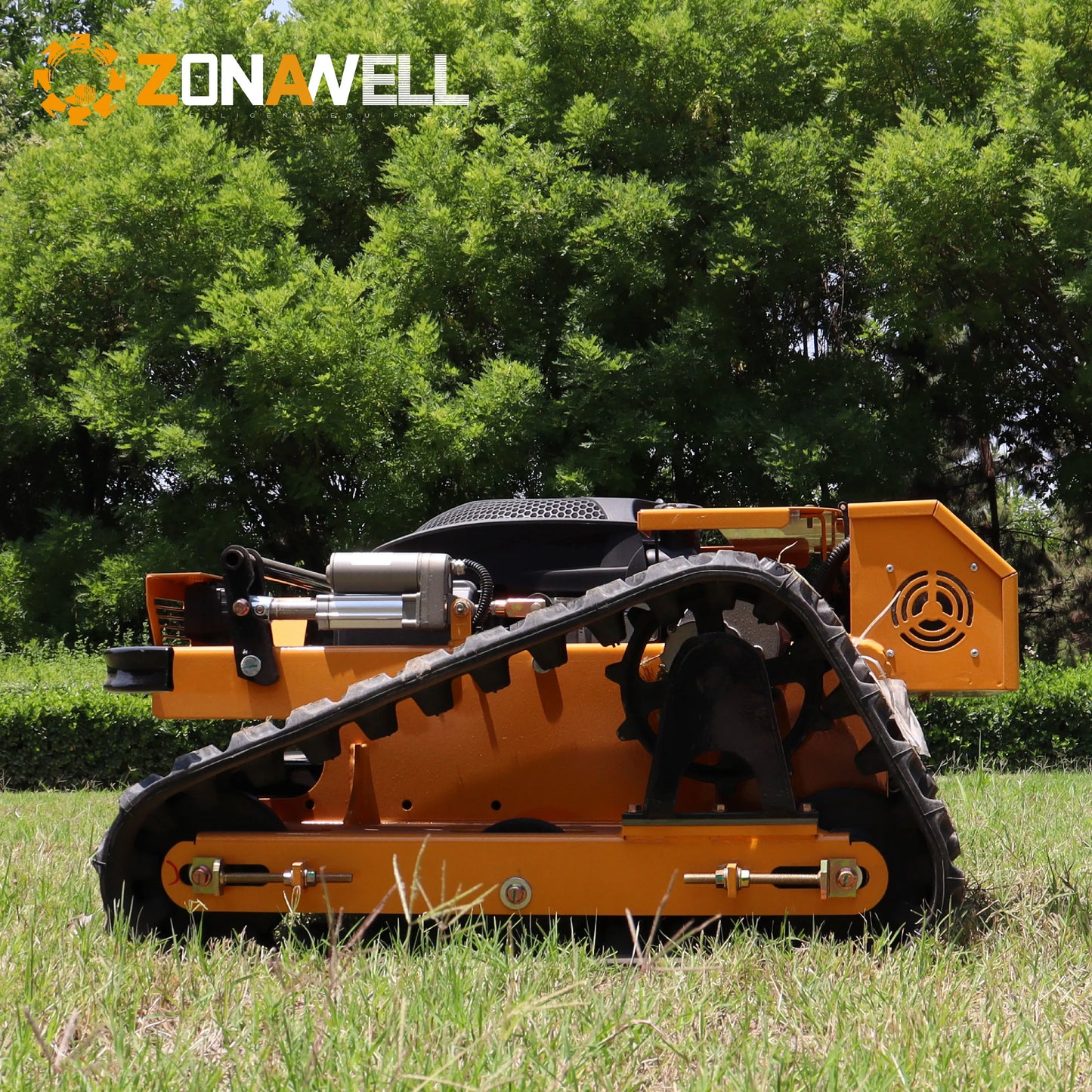 Intelligent control, professional and efficient commercial remote control self-propelled lawn mower, lawn management expert