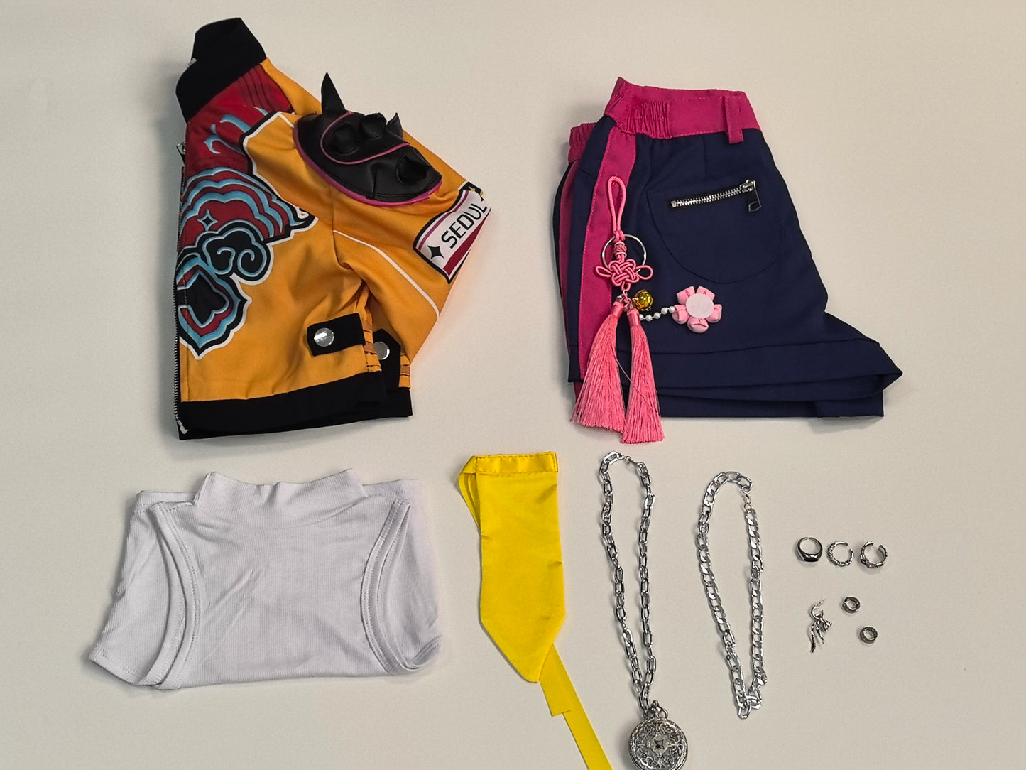 Rumi Cosplay Costume Anime Movie KPop Demon Hunters Yellow Jacket Huntrix Uniform Earrings Shorts Halloween Women Girls